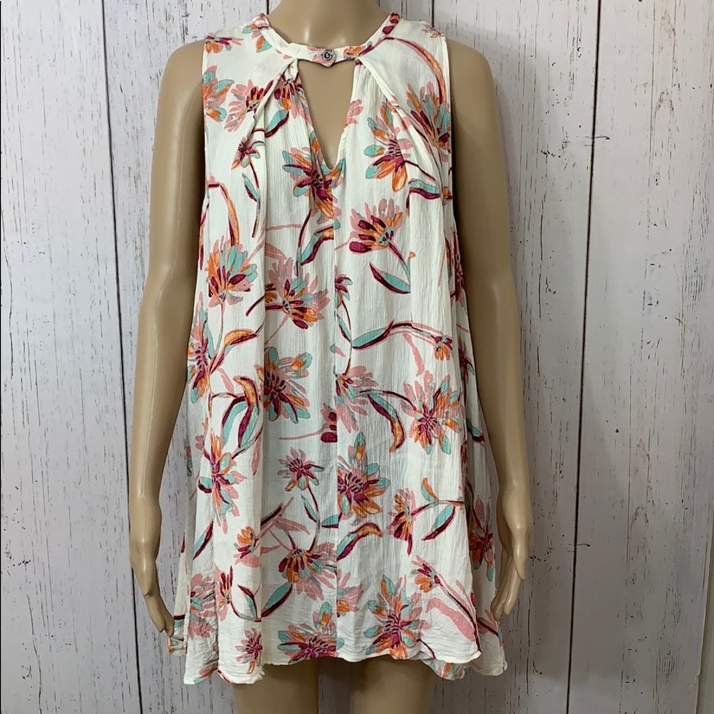 Audrey 3+1 Keyhole Swing Dress - Picture 2 of 10